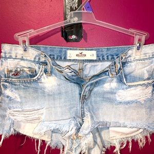 Hollister shorts great condition. Size 3
